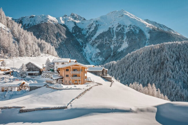Winterurlaub am Bauernhof in den Tiroler Alpen Winterurlaub am Bauernhof in den Tiroler Alpen